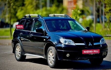 Mitsubishi Outlander III рестайлинг 3, 2006 год, 625 000 рублей, 4 фотография