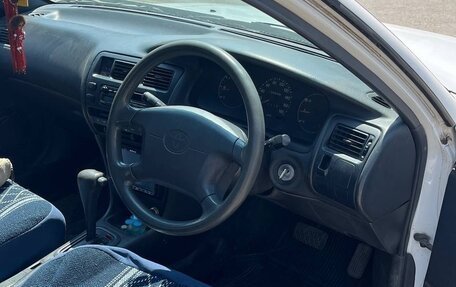 Toyota Corolla, 2000 год, 233 300 рублей, 4 фотография
