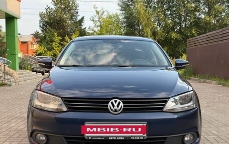 Volkswagen Jetta VI, 2011 год, 1 100 000 рублей, 3 фотография