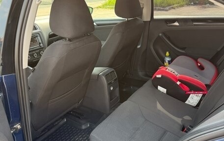 Volkswagen Jetta VI, 2011 год, 1 100 000 рублей, 16 фотография