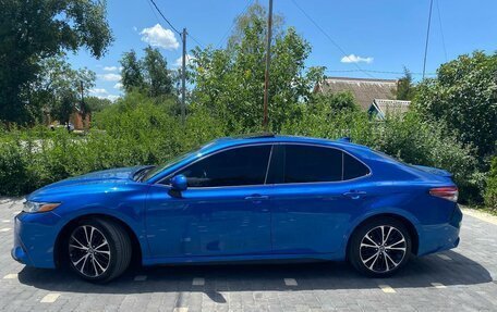 Toyota Camry, 2019 год, 2 700 000 рублей, 3 фотография