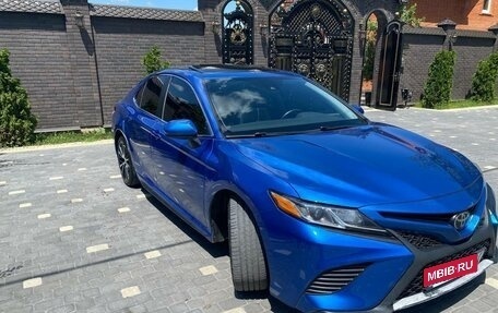 Toyota Camry, 2019 год, 2 700 000 рублей, 4 фотография