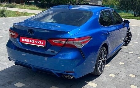 Toyota Camry, 2019 год, 2 700 000 рублей, 6 фотография