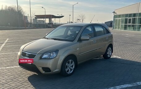 KIA Rio II, 2010 год, 600 000 рублей, 2 фотография