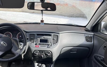KIA Rio II, 2010 год, 600 000 рублей, 12 фотография