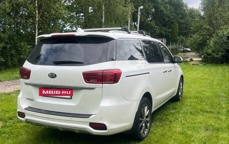 KIA Carnival III, 2019 год, 3 200 000 рублей, 3 фотография