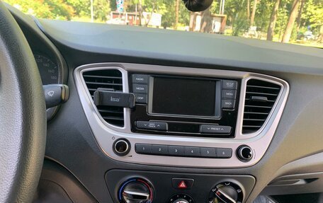 Hyundai Solaris II рестайлинг, 2019 год, 1 300 000 рублей, 8 фотография