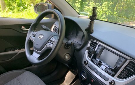 Hyundai Solaris II рестайлинг, 2019 год, 1 300 000 рублей, 7 фотография