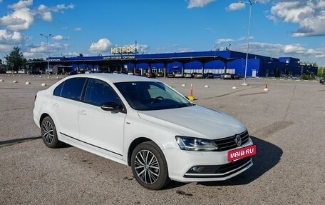 Volkswagen Jetta VI, 2017 год, 1 470 000 рублей, 3 фотография