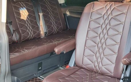 Volkswagen Multivan T5, 2010 год, 1 950 000 рублей, 9 фотография