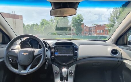 Chevrolet Cruze II, 2009 год, 580 000 рублей, 8 фотография