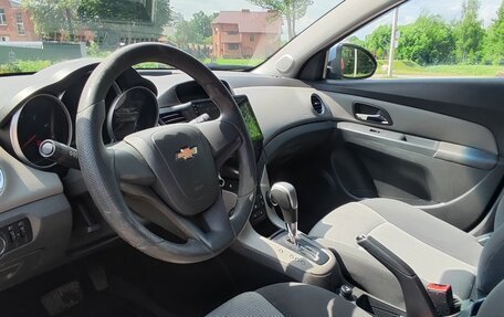 Chevrolet Cruze II, 2009 год, 580 000 рублей, 9 фотография