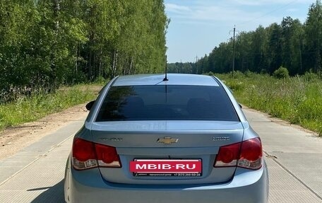 Chevrolet Cruze II, 2009 год, 580 000 рублей, 5 фотография