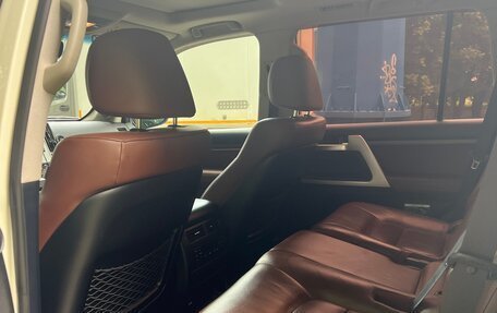 Toyota Land Cruiser 200, 2015 год, 5 200 000 рублей, 8 фотография