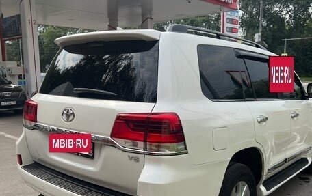 Toyota Land Cruiser 200, 2015 год, 5 200 000 рублей, 10 фотография