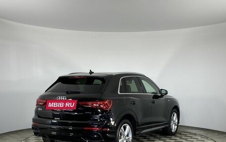 Audi Q3, 2019 год, 4 040 000 рублей, 5 фотография