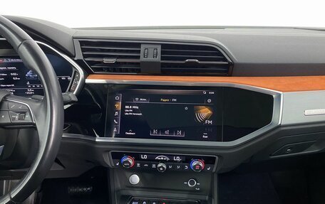 Audi Q3, 2019 год, 4 040 000 рублей, 17 фотография
