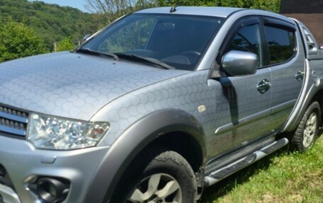 Mitsubishi L200 IV рестайлинг, 2014 год, 1 700 000 рублей, 2 фотография