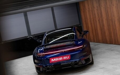 Porsche 911, 2021 год, 25 000 000 рублей, 11 фотография