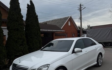 Mercedes-Benz E-Класс, 2013 год, 1 950 000 рублей, 2 фотография