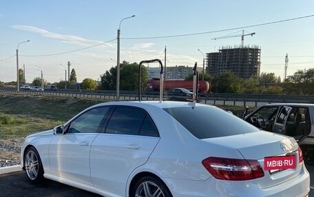 Mercedes-Benz E-Класс, 2013 год, 1 950 000 рублей, 4 фотография