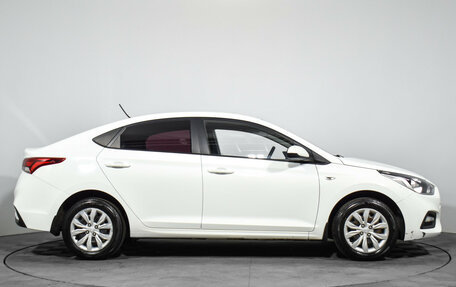 Hyundai Solaris II рестайлинг, 2017 год, 1 050 000 рублей, 4 фотография