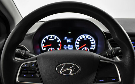 Hyundai Solaris II рестайлинг, 2017 год, 1 050 000 рублей, 17 фотография