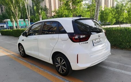 Honda Fit, 2021 год, 1 300 000 рублей, 3 фотография