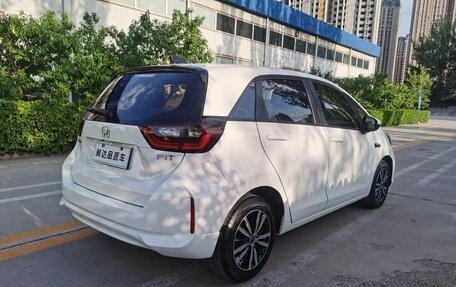 Honda Fit, 2021 год, 1 300 000 рублей, 4 фотография