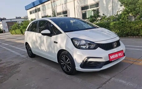 Honda Fit, 2021 год, 1 300 000 рублей, 2 фотография