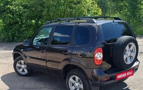Chevrolet Niva I рестайлинг, 2013 год, 630 000 рублей, 4 фотография