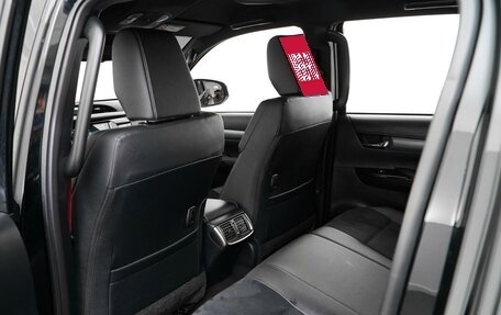 Toyota Hilux VIII, 2024 год, 8 299 000 рублей, 13 фотография