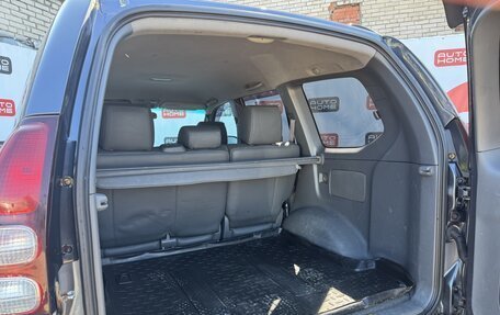 Toyota Land Cruiser Prado 120 рестайлинг, 2004 год, 1 199 990 рублей, 14 фотография