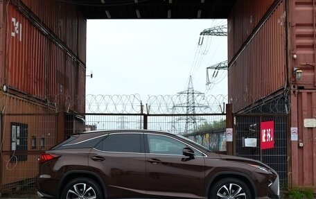 Lexus RX IV рестайлинг, 2019 год, 3 499 000 рублей, 4 фотография