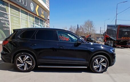 Volkswagen Touareg III, 2021 год, 6 350 000 рублей, 3 фотография