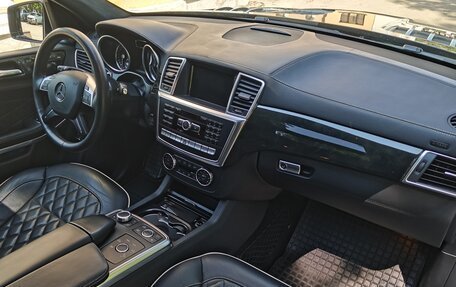 Mercedes-Benz GL-Класс, 2015 год, 3 500 000 рублей, 20 фотография