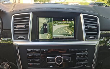 Mercedes-Benz GL-Класс, 2015 год, 3 500 000 рублей, 25 фотография