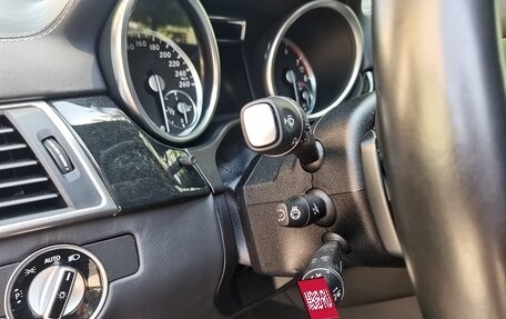 Mercedes-Benz GL-Класс, 2015 год, 3 500 000 рублей, 19 фотография