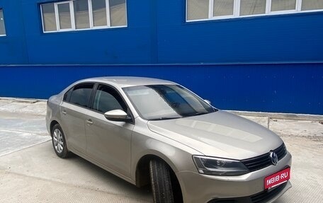 Volkswagen Jetta VI, 2012 год, 1 050 000 рублей, 2 фотография
