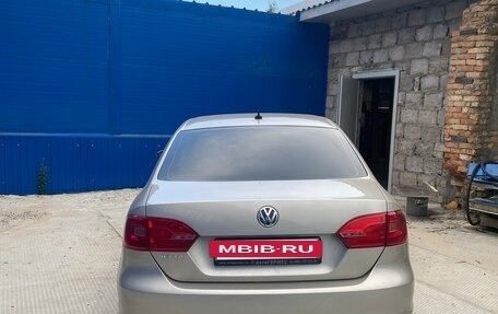 Volkswagen Jetta VI, 2012 год, 1 050 000 рублей, 4 фотография