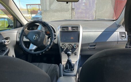 Toyota Corolla, 2011 год, 1 200 000 рублей, 6 фотография