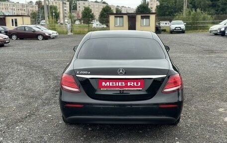 Mercedes-Benz E-Класс, 2020 год, 2 600 000 рублей, 5 фотография