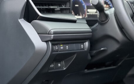 Toyota Camry, 2024 год, 3 850 000 рублей, 11 фотография