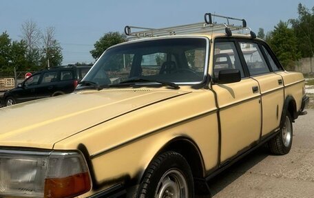 Volvo 240 Series, 1984 год, 290 000 рублей, 3 фотография