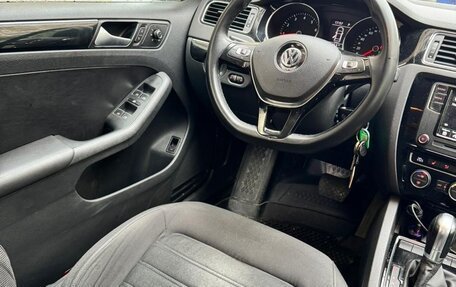 Volkswagen Jetta VI, 2018 год, 1 690 000 рублей, 2 фотография