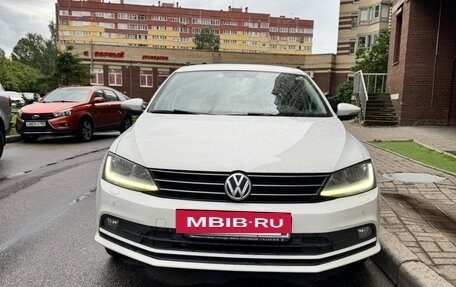 Volkswagen Jetta VI, 2018 год, 1 690 000 рублей, 4 фотография