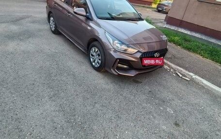 Hyundai Solaris II рестайлинг, 2019 год, 1 750 000 рублей, 8 фотография