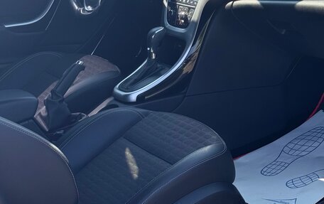 Opel Astra J, 2013 год, 15 фотография