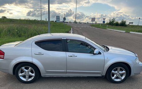Dodge Avenger II рестайлинг, 2007 год, 700 000 рублей, 4 фотография