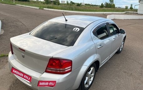 Dodge Avenger II рестайлинг, 2007 год, 700 000 рублей, 5 фотография